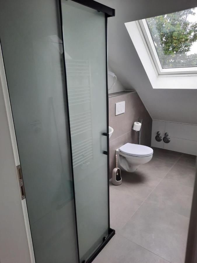 Ferienwohnung Apartment - Free Parking - Wifi - Kitchen 에센 외부 사진