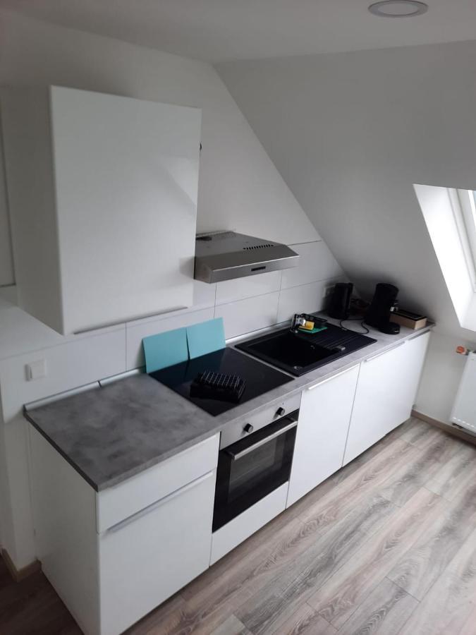 Ferienwohnung Apartment - Free Parking - Wifi - Kitchen 에센 외부 사진